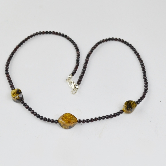 Amber necklace with round beads for women